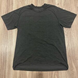 Lululemon Metal Vent Tech Large